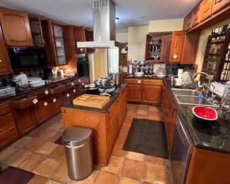 Kitchen is loaded up with fancy gadgets, vintage Pyrex, dishes & more!