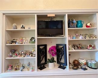 Snow globes, snow globes, snow globes! Many are Disney!