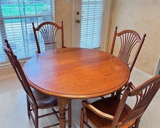 S. Bent Bros. Maple Table w/ 2 leaves & 4 Chairs
