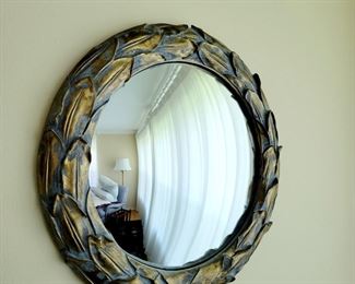 Convex wall mirror