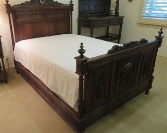 Antique bed