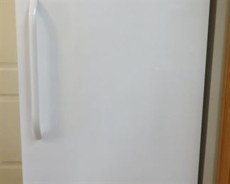 Upright freezer