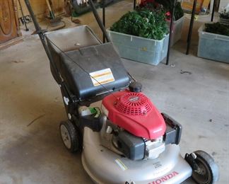 Honda lawn mower