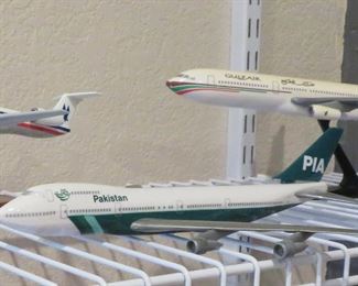 Airplane models