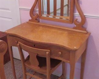 Honey maple vintage vanity with matching chair