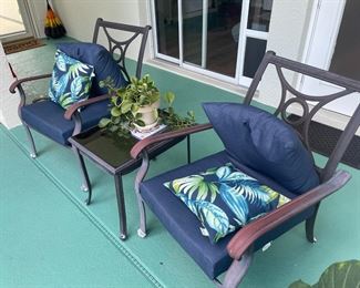 PATIO FURNITURE SITTING CHAIRS (4, INCLUDES 4 SIDE TABLES) NOTE- CUSHIONS, PILLOWS ARE NOT INCLUDED