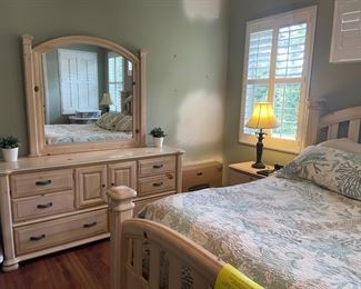 STANLEY KING BEDROOM SET WITH 2 NIGHTSTANDS, DRESSER, ARMOIRE