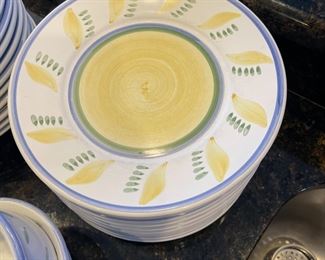 Williams- Sonoma Tournesol French design complete dining set (Made in Italy)