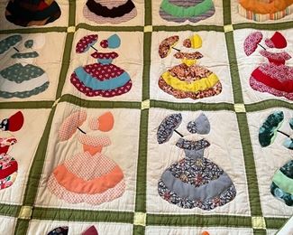 Colonial lady quilt hand done 