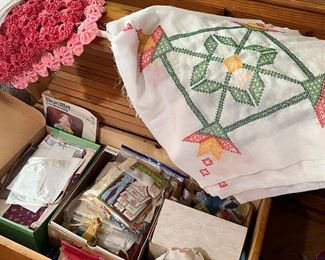 Quilt blocks 
Quilt patterns and pieces 