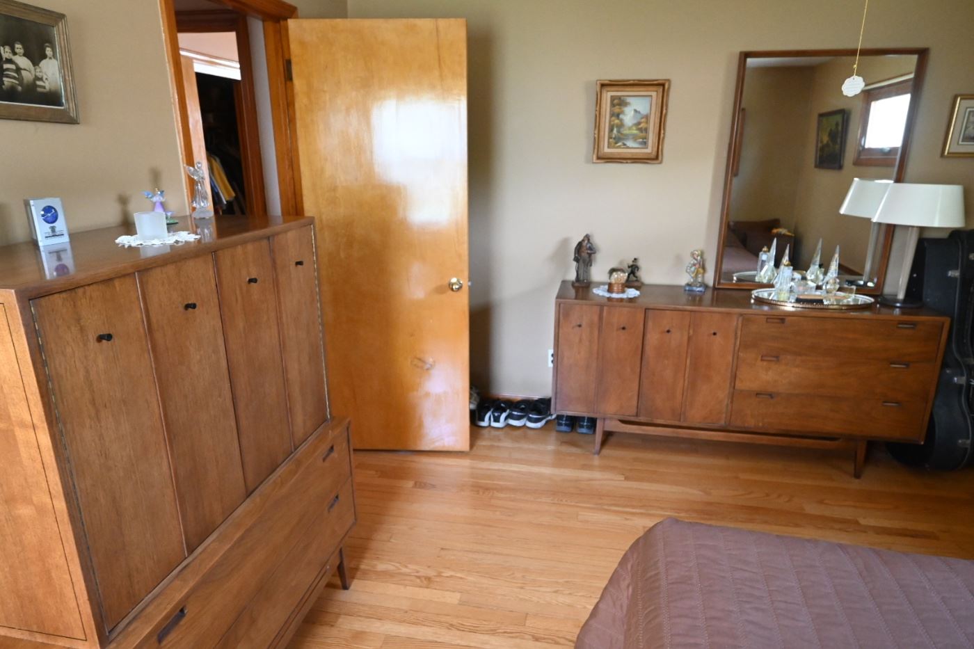 EATONS IN ISELIN NJ in Iselin, NJ starts on 5/19/2023