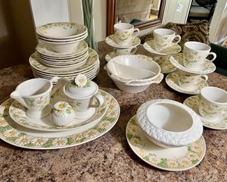 Metlox Daisy Poppytrail