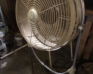 Vintage Emerson large standing fan