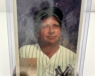 Mickey Mantle Topps Baseball Card