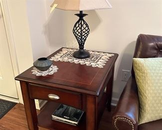 Pair of end tables 