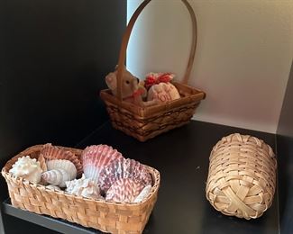 Shells and baskets 