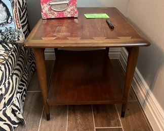 Lane Side Table (there's a set of two!)
