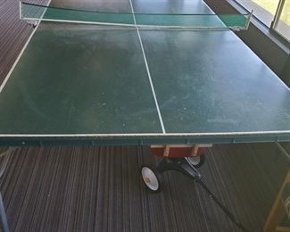 Ping pong table
