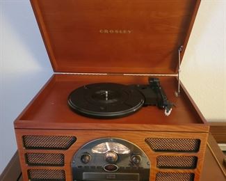 Crosley Record CD Radio player