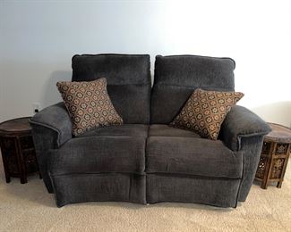La-Z-Boy double electric reclining loveseat with USB; two hand carved end tables