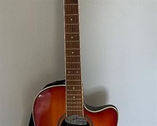 Applause Acoustic electric guitar by Ovation AE 128