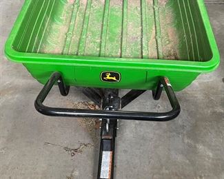 John Deere 8Y cart