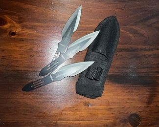 Perfect Point Thunder Bolt throwing knives with sheath