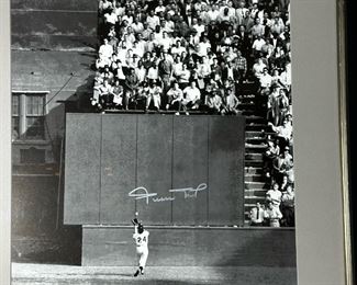 WILLIE MAYS Autographed Framed Photo "The Catch"