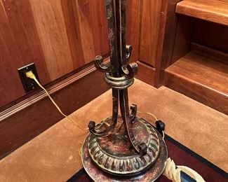 LEEAZANNE Metal Floor Lamp