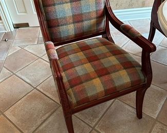 ITALMOND Contemporary Round Table Set with Custom Upholstered Chairs