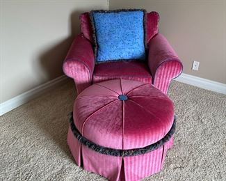 CR Laine Armchair with Round Tufted Ottoman