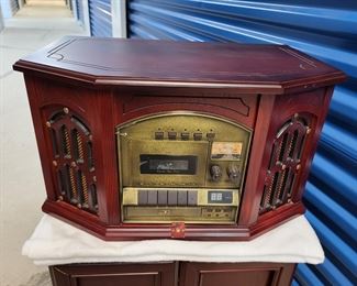 #20 - $25.00 Barnegat - Thomas Edison CD, cassette, radio & turntable unit 21"x13"x12"