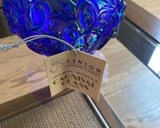 Fenton Glass, Rose Bowl