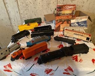 Vintage Lionel Trains, Engine/Tender,