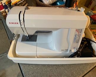Singer Portable Featherweight Sewing Machine 