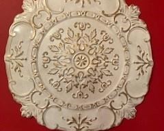 Stratton Home Decor, Hand Crafted, Hand Painted Metal Wall Artwork 30.50x.50x30.50