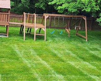 Large outdoor playground in great condition mut disassemble bring your own help.
$1000