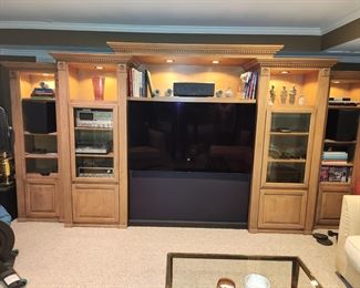 Entertainment center original price 12k
$3000 includesonl sound system speakers not the other items and TV. 
