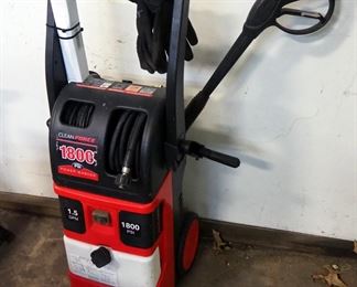 Clean Force 1800 Power Washer, Model # CF1800HD, Powers On