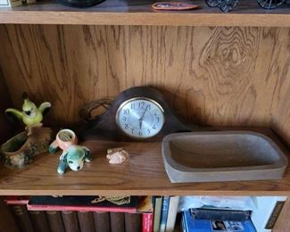 #1084 • Dog & Bird Pots, Clock, Stone & Wooden Tray