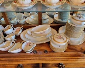 #1320 • Vintage Noritake Oliver 5254 China with Gold Trim