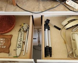 #1686 • House Decor, Trpod & Landline Phones