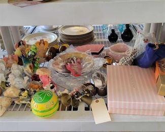 #1724 • Angel & Animal Figurines, Plates, Trays & Seashells