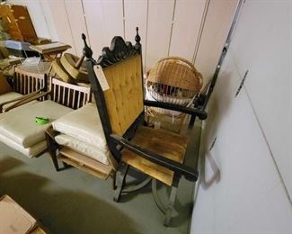 #1874 • Victorian Style Chair