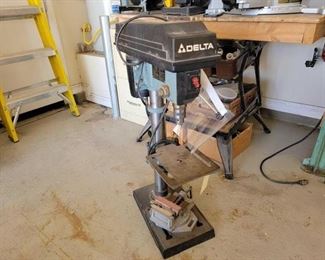 #2034 • Delta 6 AMP Drill Press.