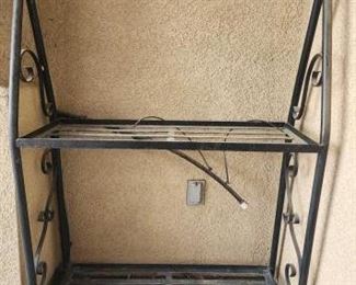 #2800 • Plant Holder