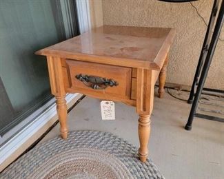 #2902 • End Table
