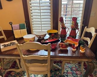 French country table 
Mexican fiesta decor