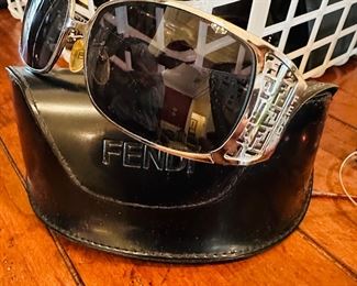 Vintage fendi sunglassss 