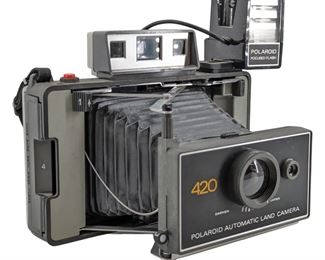 Vintage Polaroid 420 Focused Flash Camera
